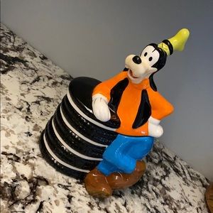 Disney’s Goofy Cookie Canister